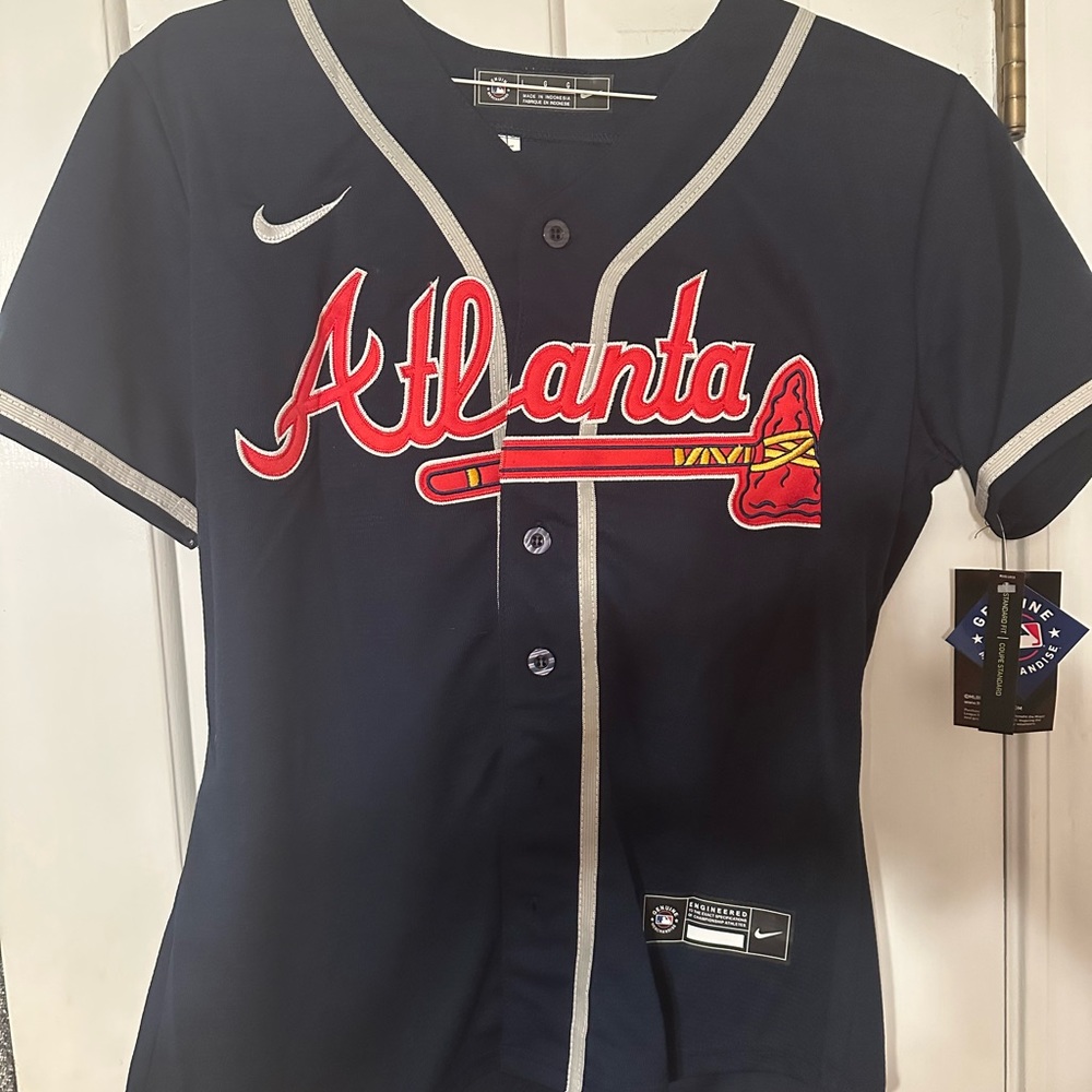 MLB Nike brand ladies L Tom Glavine jersey. Just in time for playoffs. Brand New
